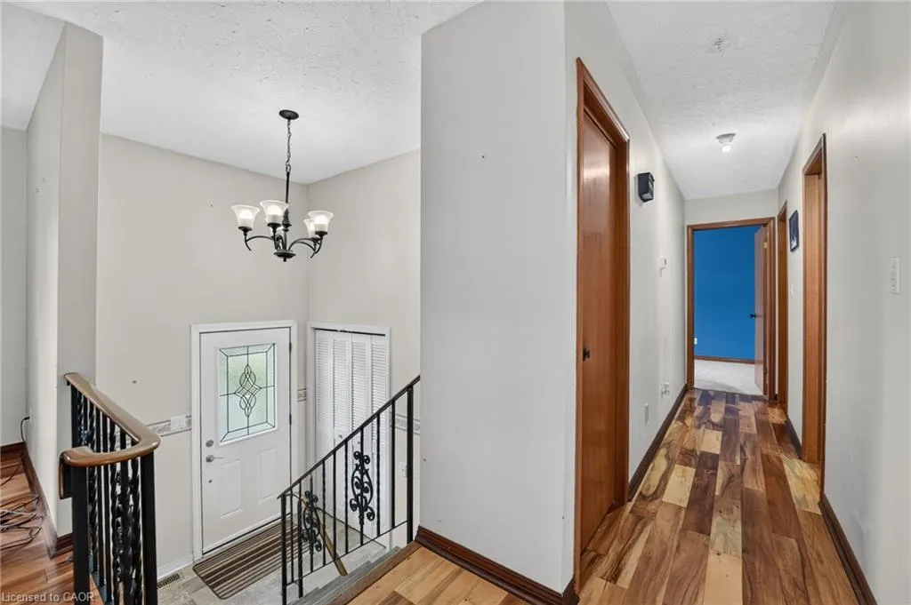 5 Brooks Circle