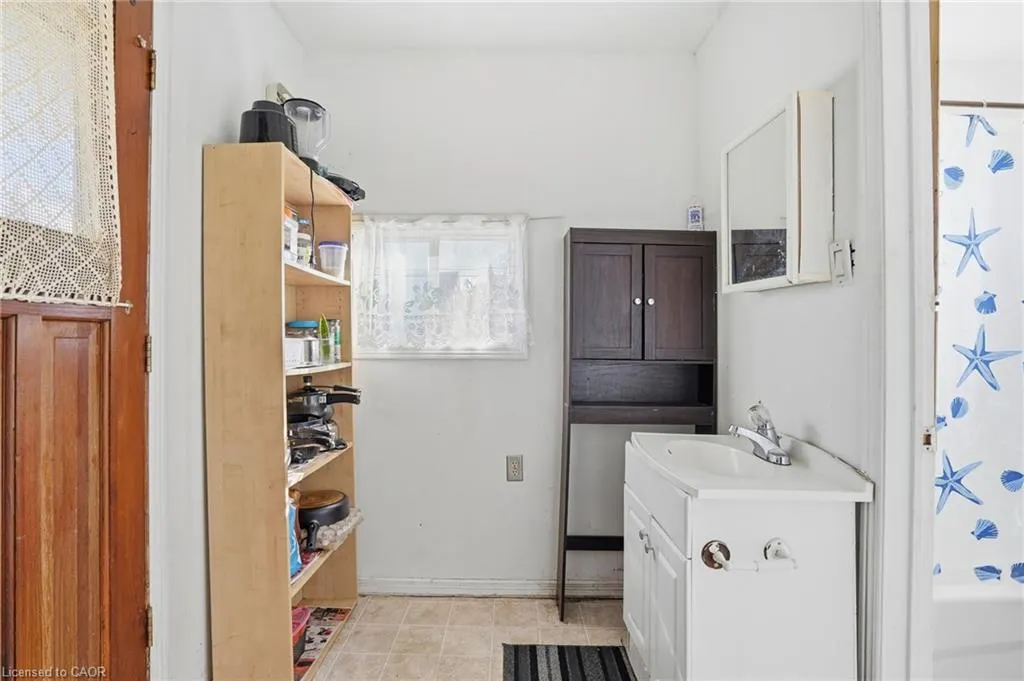 5128 Willmott Street