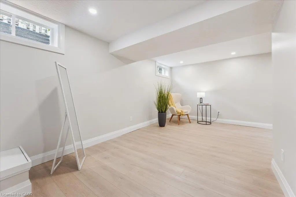 25 Valleyview Road #17