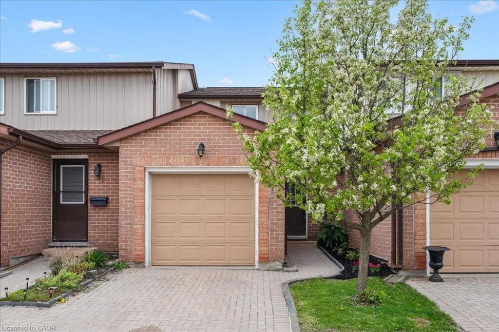25 Valleyview Road #17