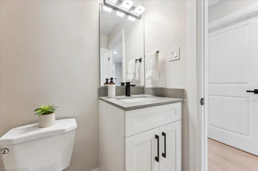 25 Valleyview Road #17