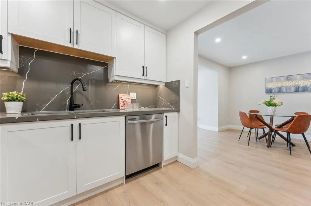 25 Valleyview Road #17