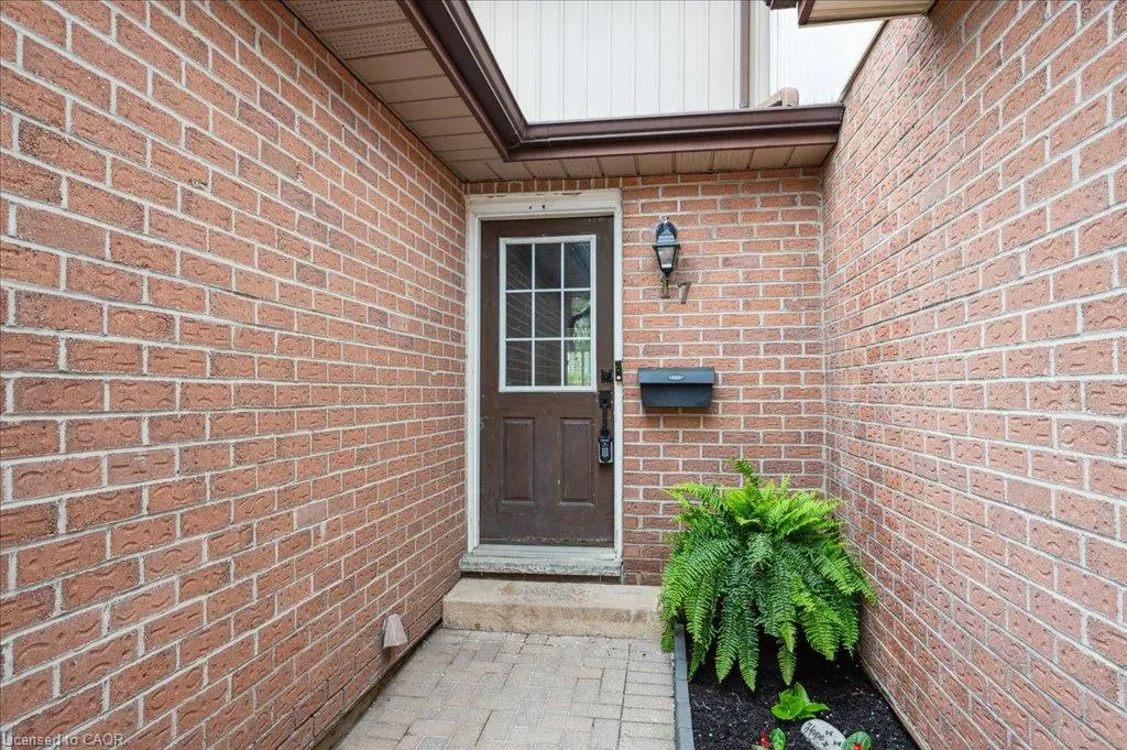 25 Valleyview Road #17