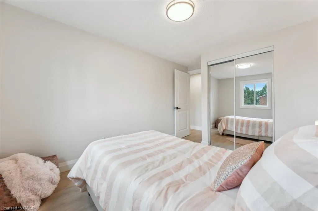 25 Valleyview Road #17