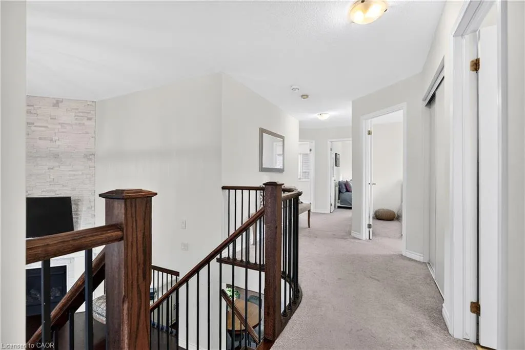 7 Pickett Place