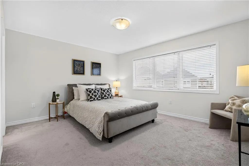 7 Pickett Place