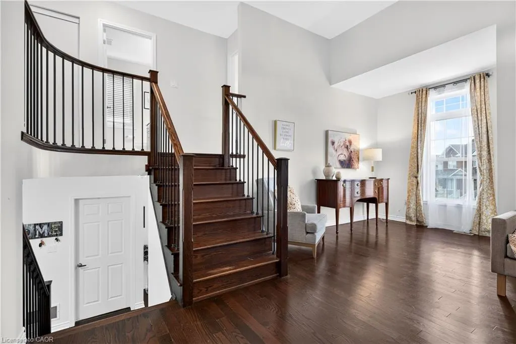 7 Pickett Place