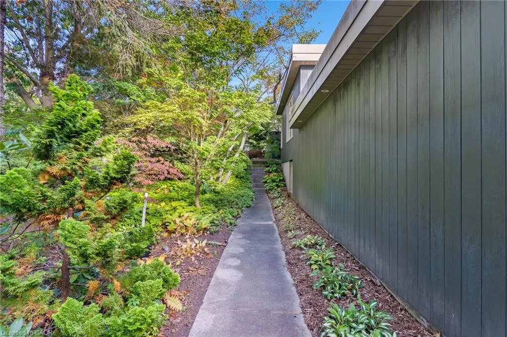 348 Browning Place