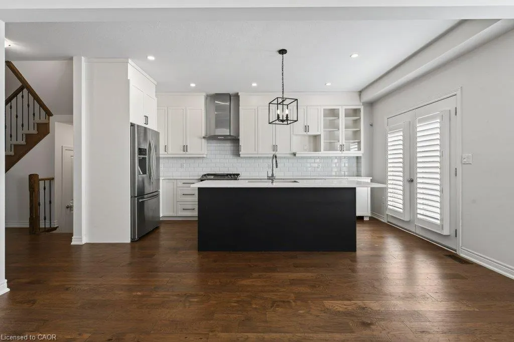 4297 East Avenue #8