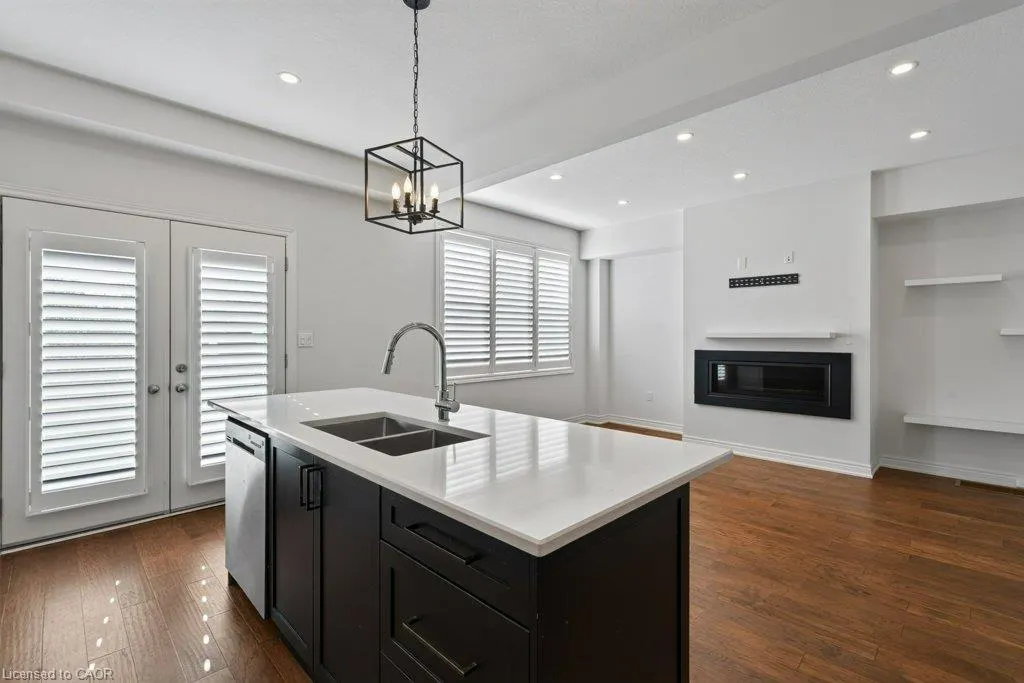 4297 East Avenue #8
