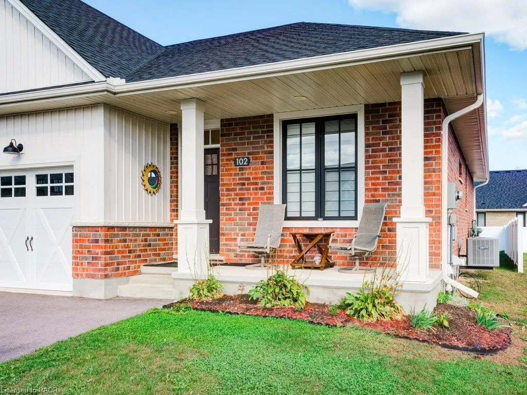 102 Livingston Drive