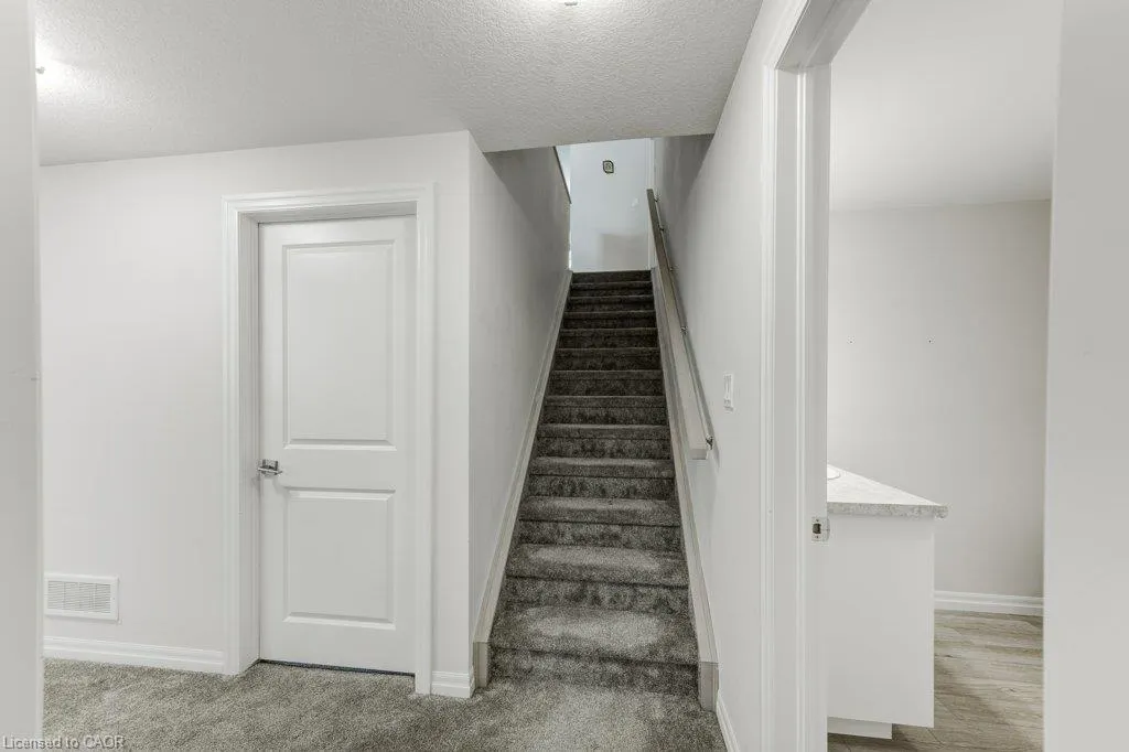 102 Livingston Drive