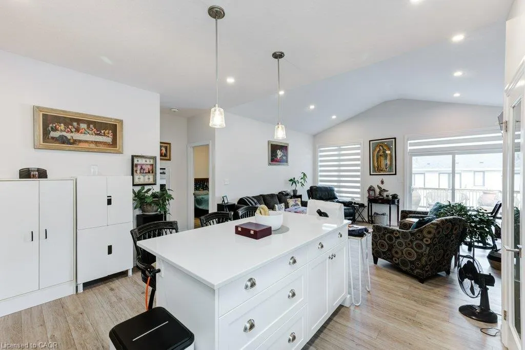 102 Livingston Drive