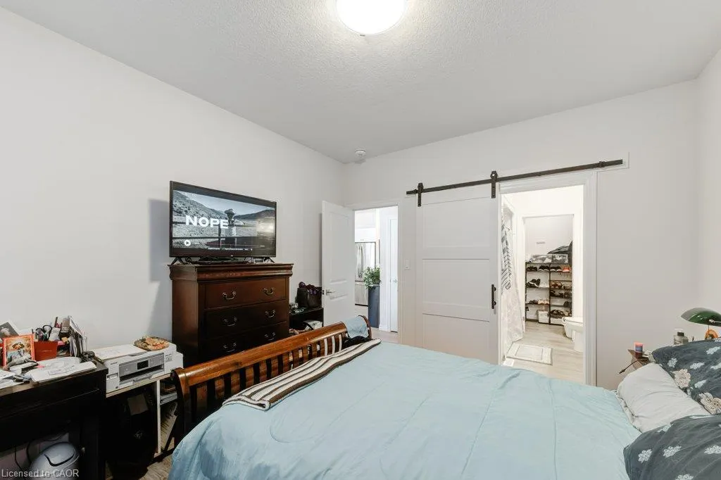 102 Livingston Drive