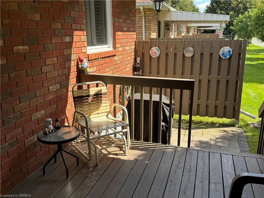60 Whitlaw Way #16