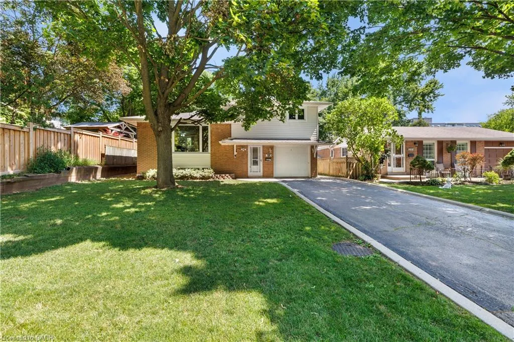 18 Osborne Crescent
