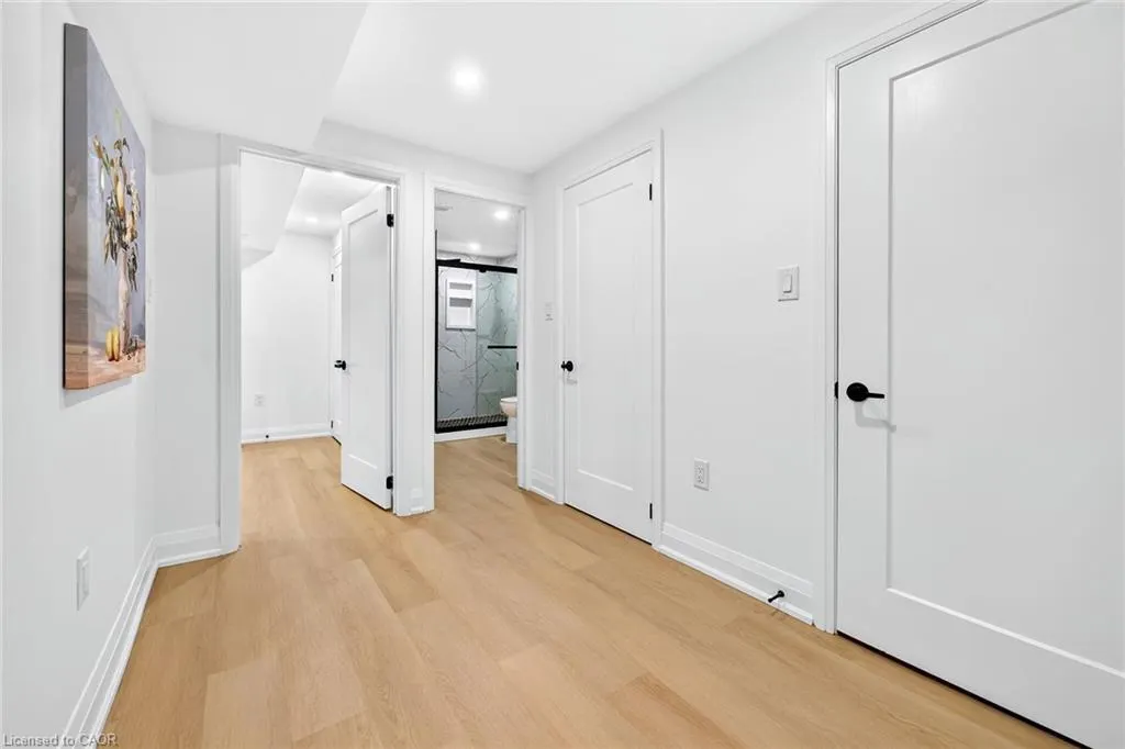 4 Bermuda Court