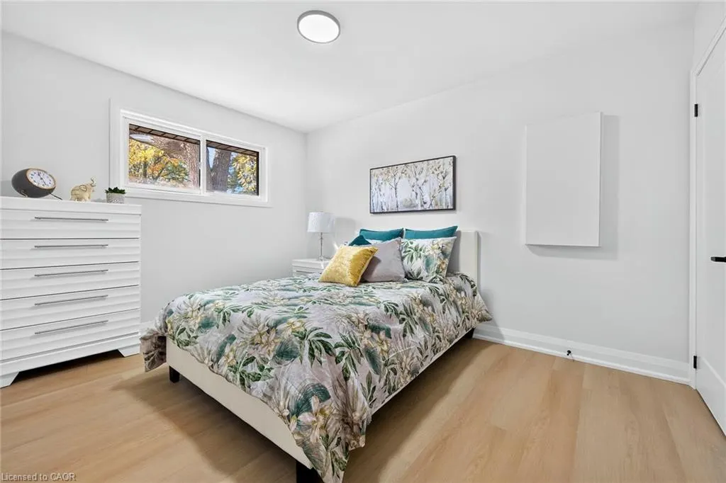 4 Bermuda Court