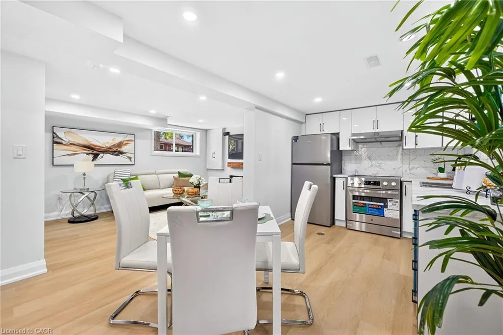 4 Bermuda Court