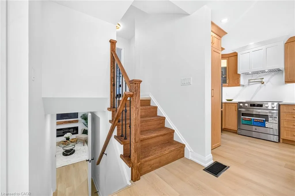 4 Bermuda Court