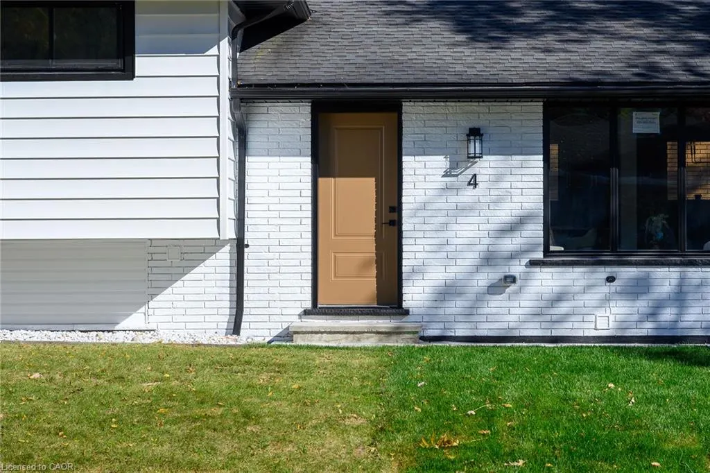 4 Bermuda Court