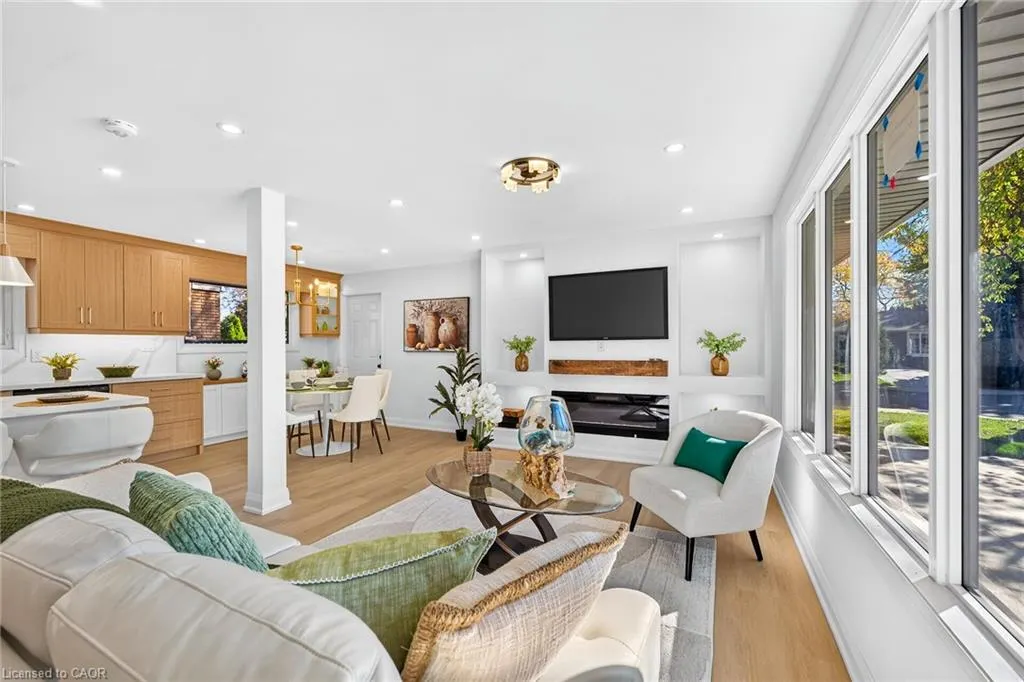 4 Bermuda Court