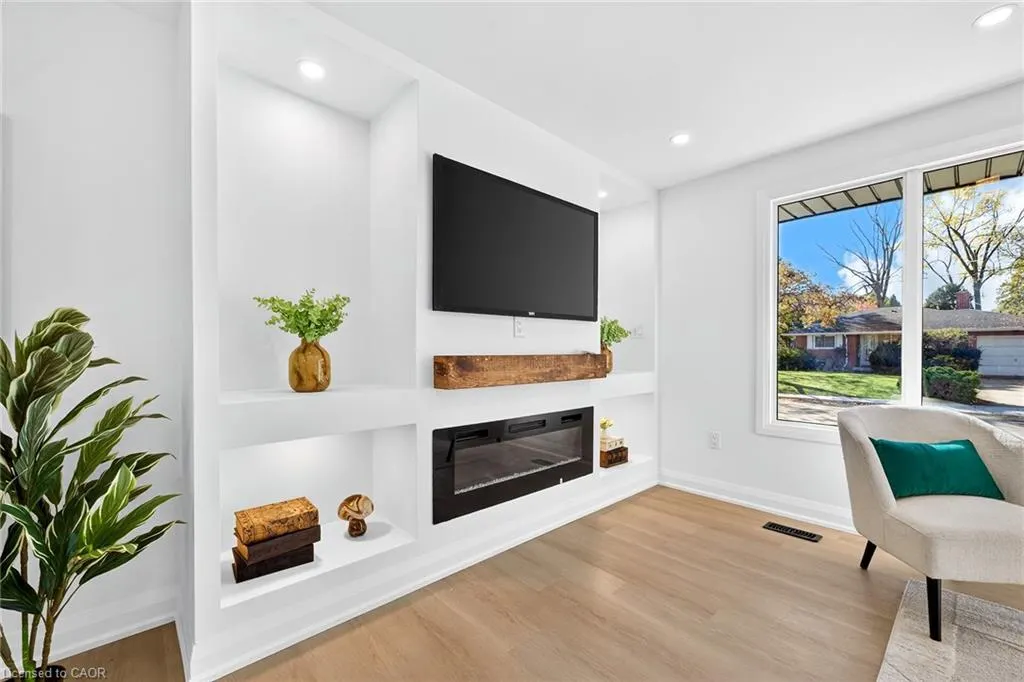 4 Bermuda Court