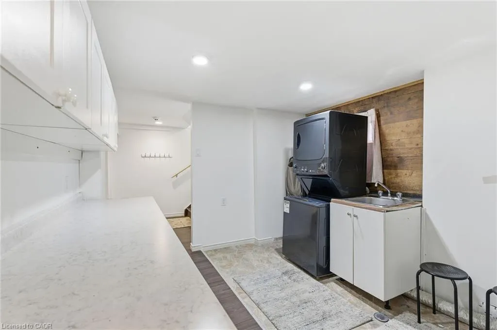 352 East 28th Street