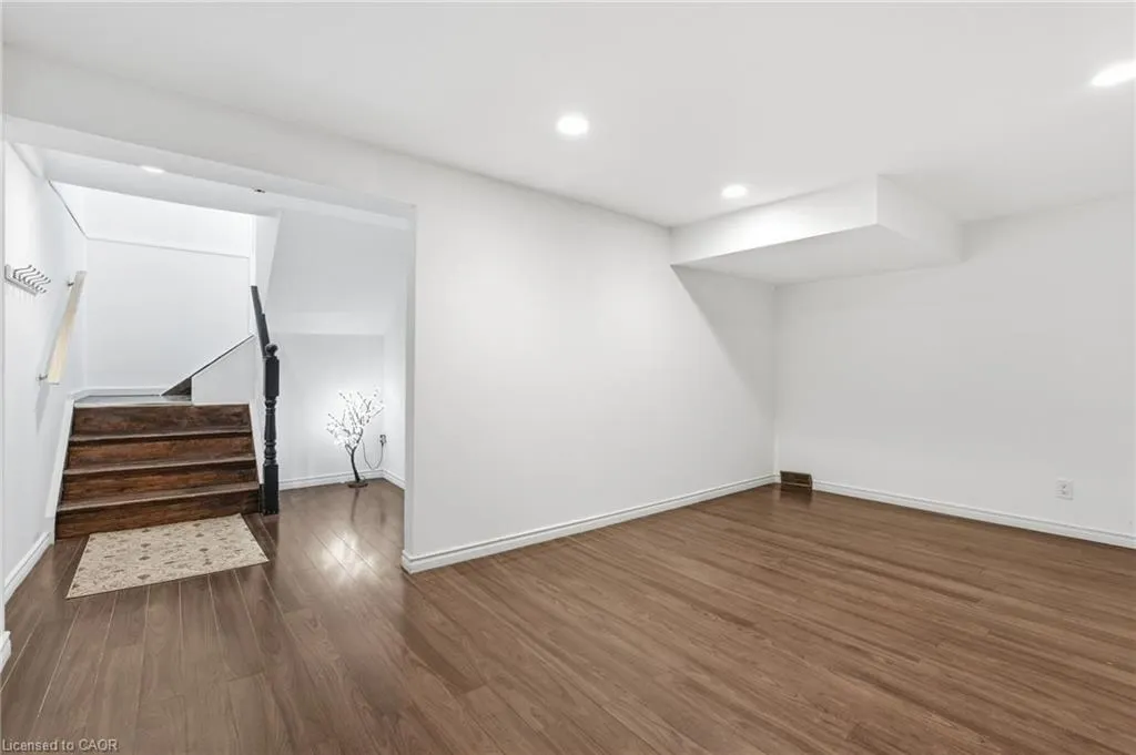 352 East 28th Street