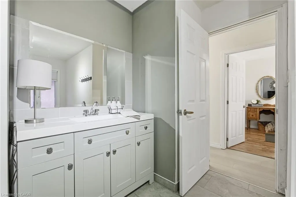 352 East 28th Street
