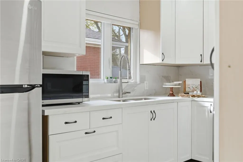 352 East 28th Street