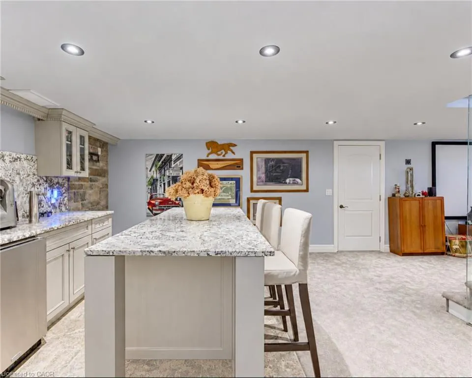1529 Nafziger Road