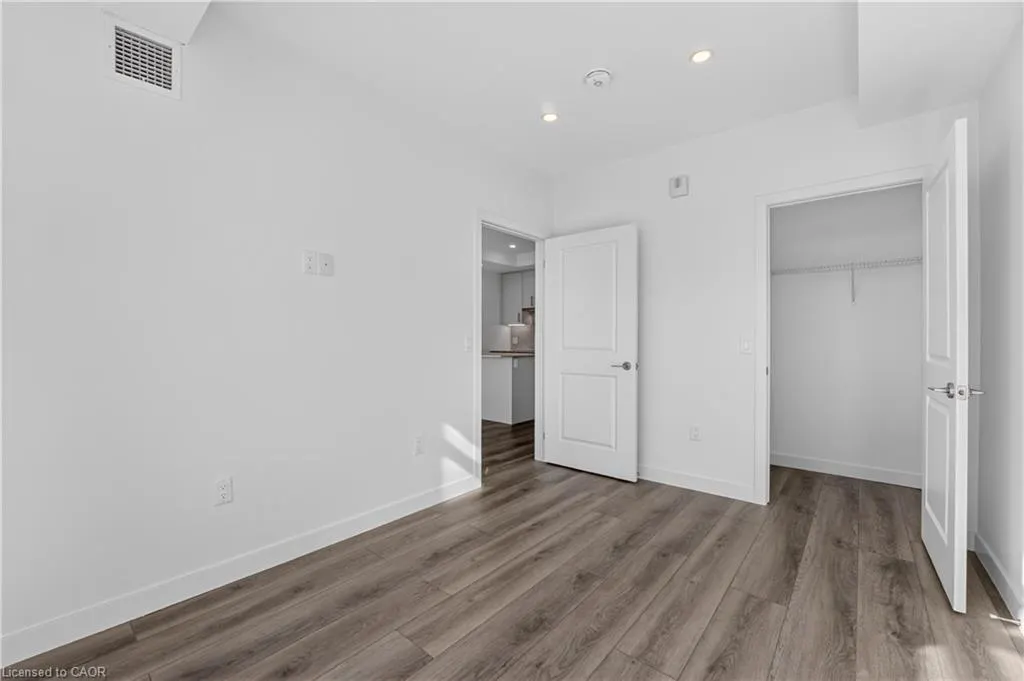 461 Green Road #709