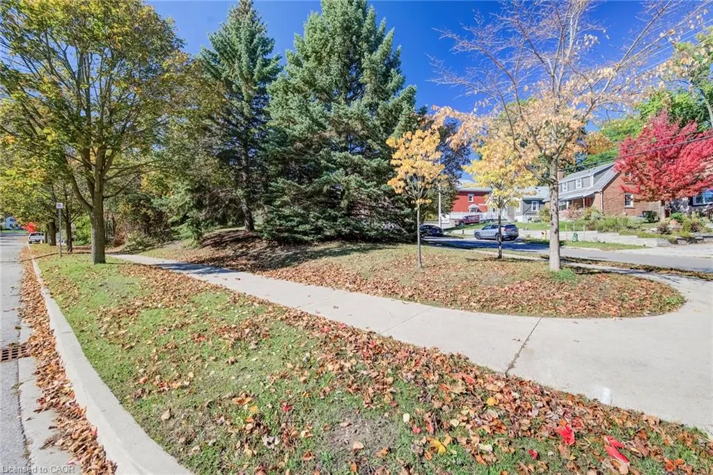 35 Pleasant Avenue