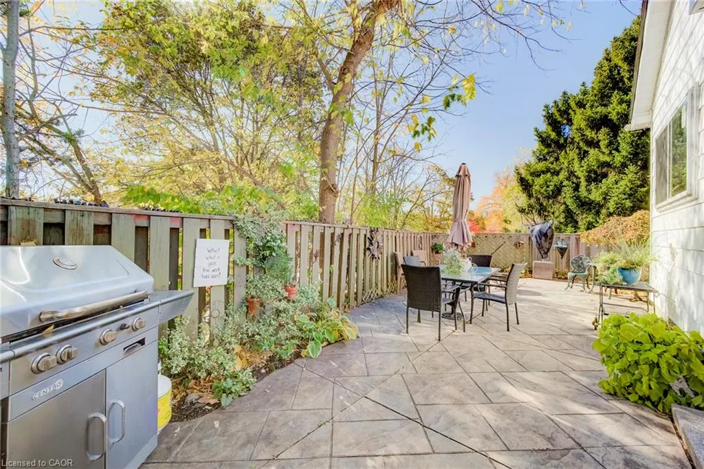 35 Pleasant Avenue