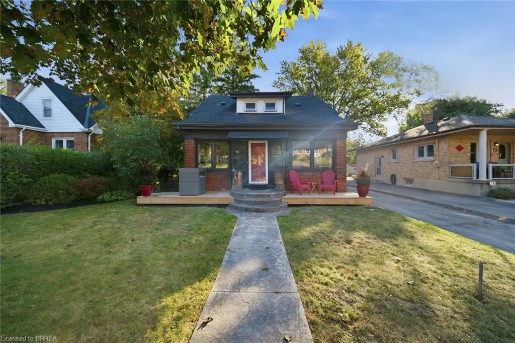 13 Forest Road