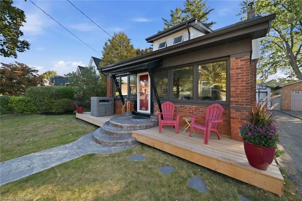 13 Forest Road