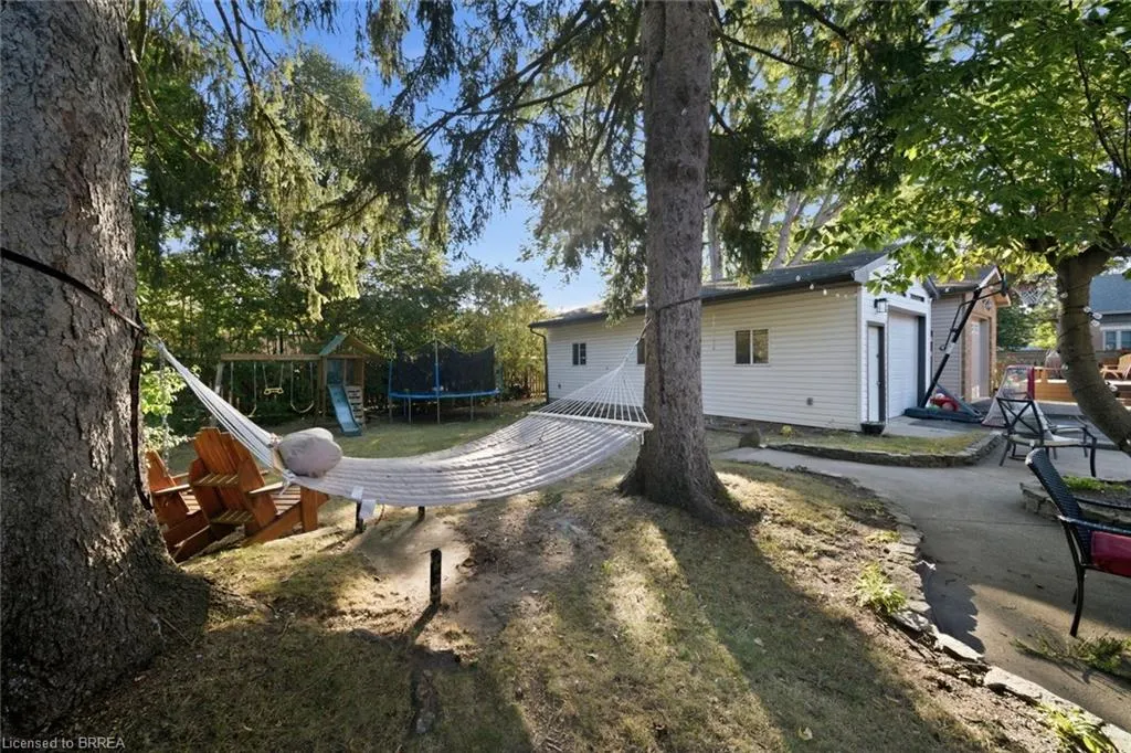13 Forest Road
