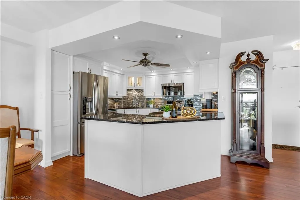 500 Green Road #1118