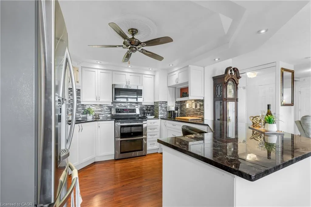 500 Green Road #1118