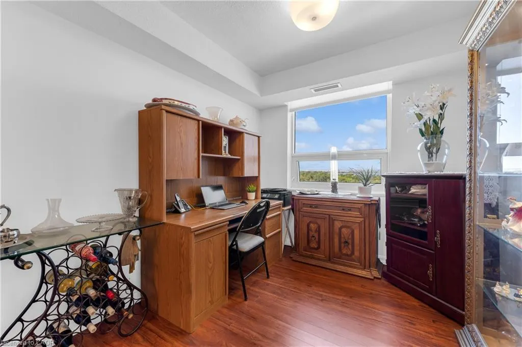 500 Green Road #1118