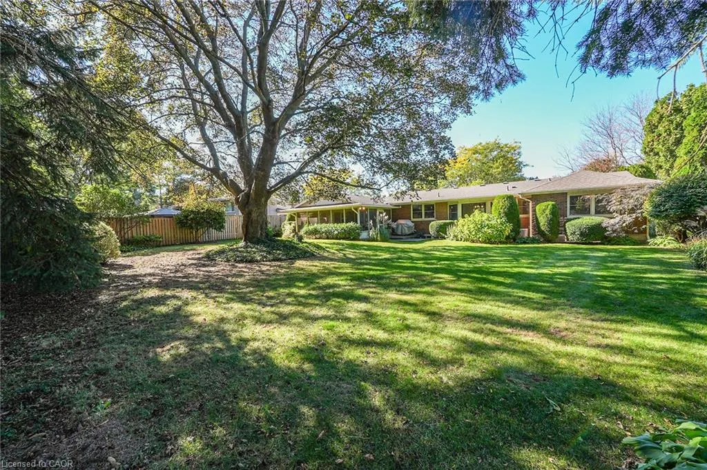12 Baker Road N