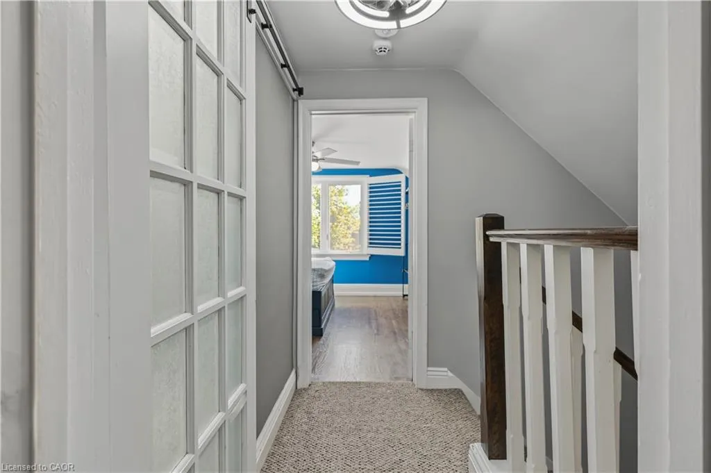 100 Montrose Avenue