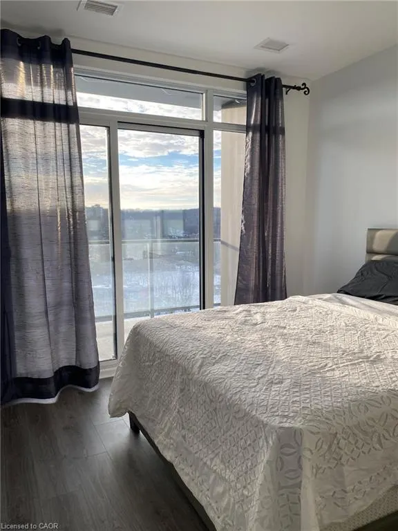 15 Glebe Street #1310