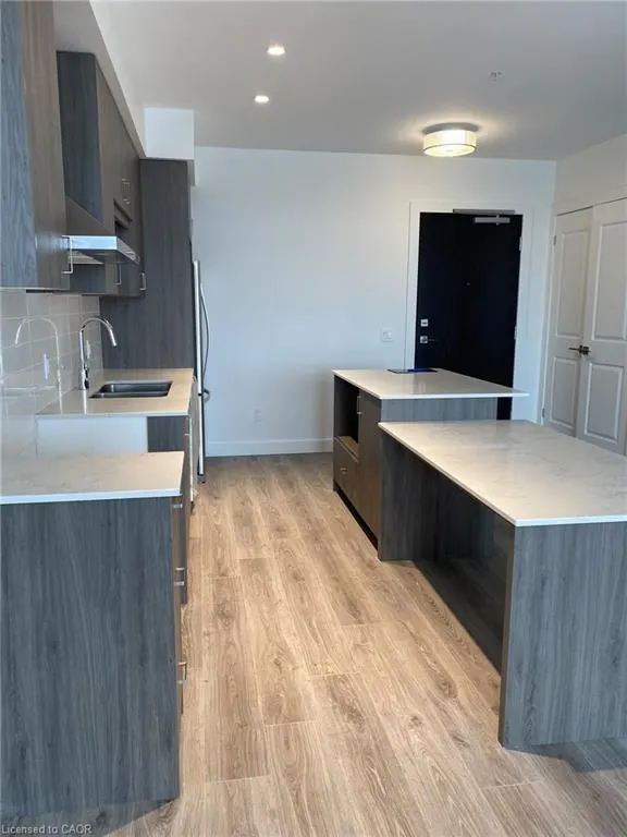 15 Glebe Street #1310
