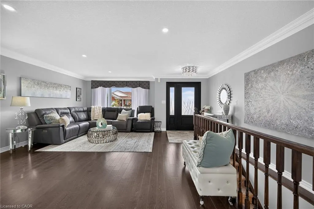 18 Linda Crescent