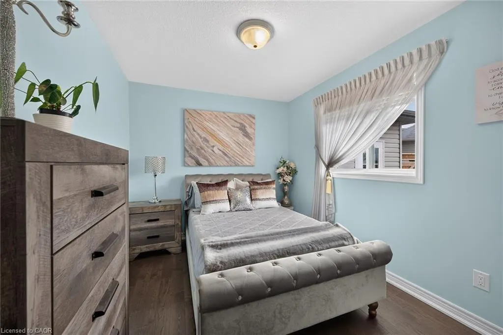 18 Linda Crescent