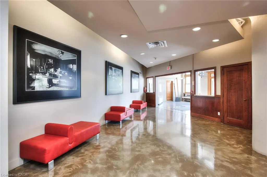 404 King Street W #507