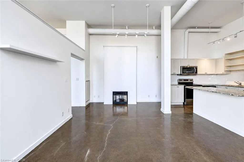 404 King Street W #507