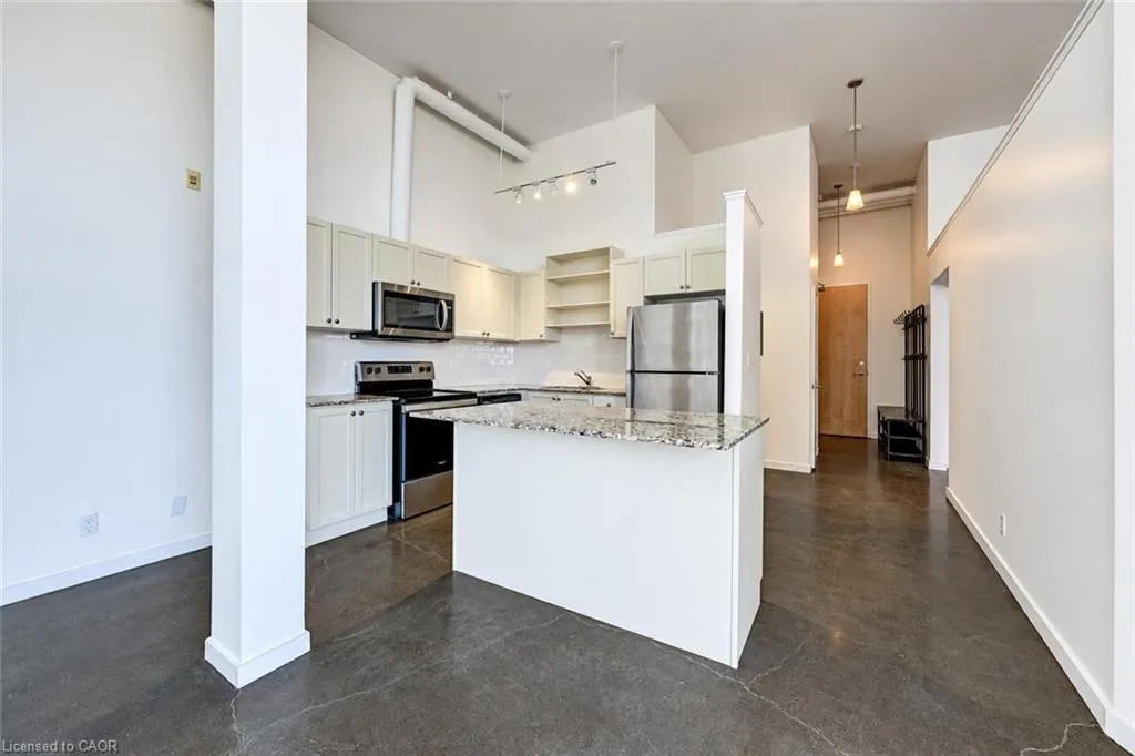 404 King Street W #507